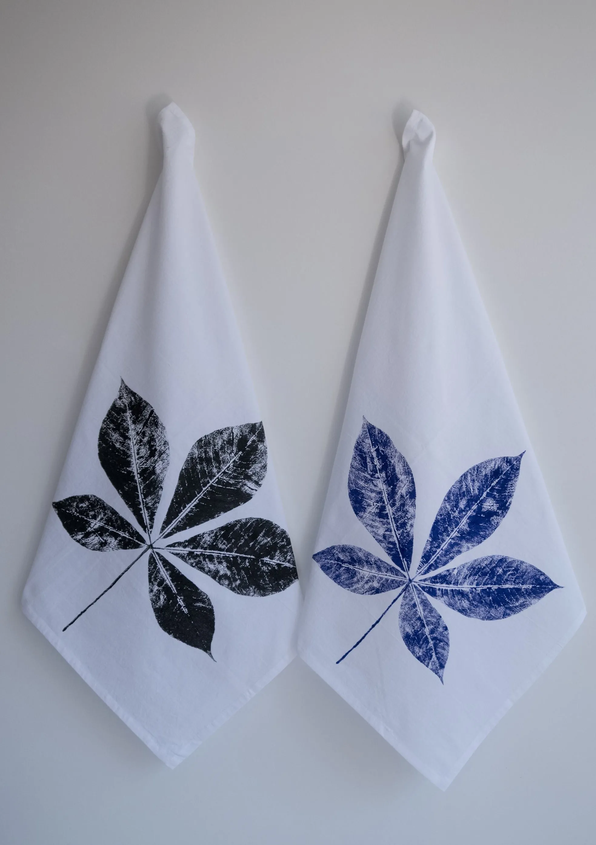 Heavyweight 100% Cotton Creeper Leaf Tea Towel in White