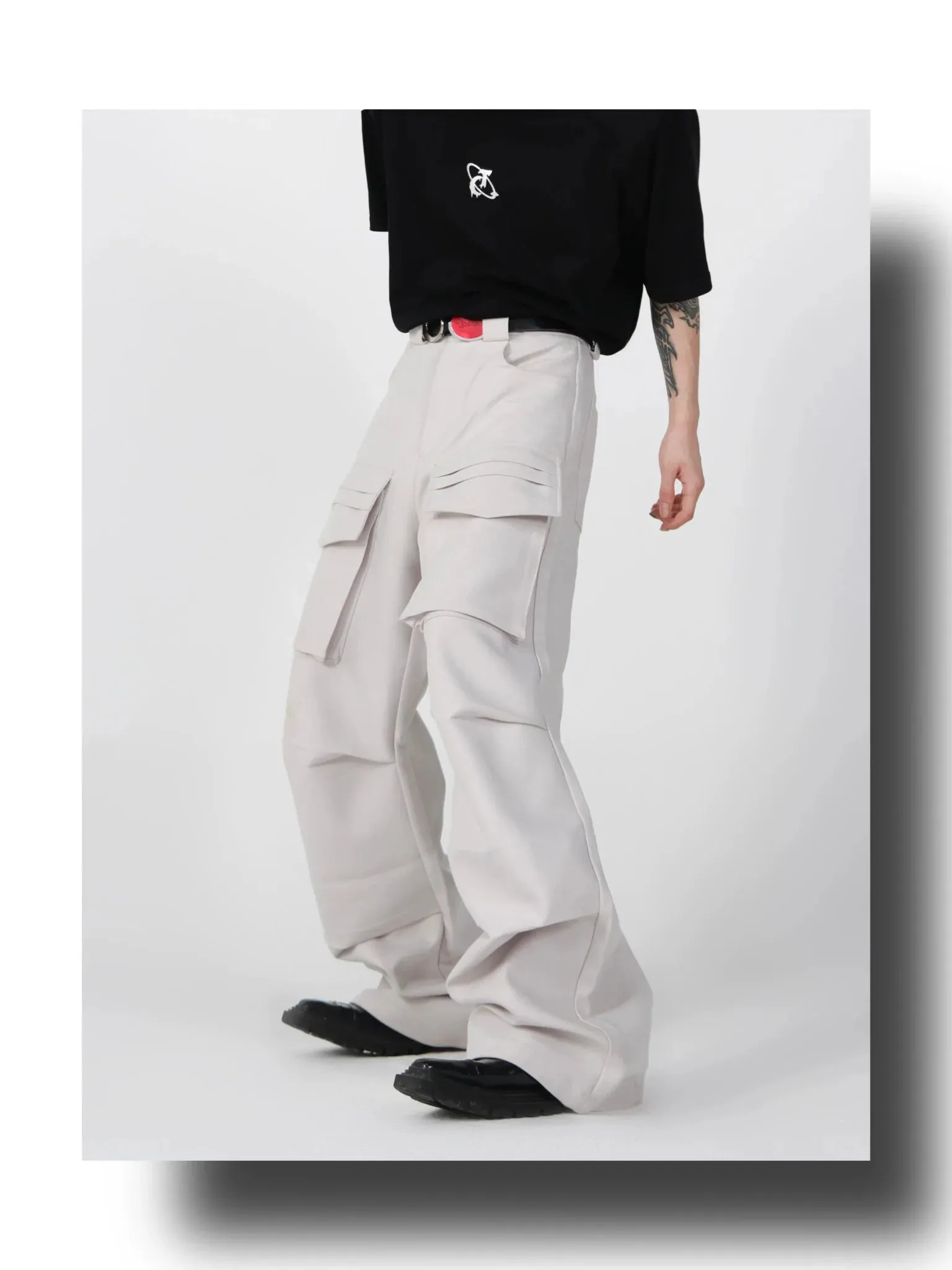 Loose Straight Cargo Pants with Multi Large Pockets and Pleated